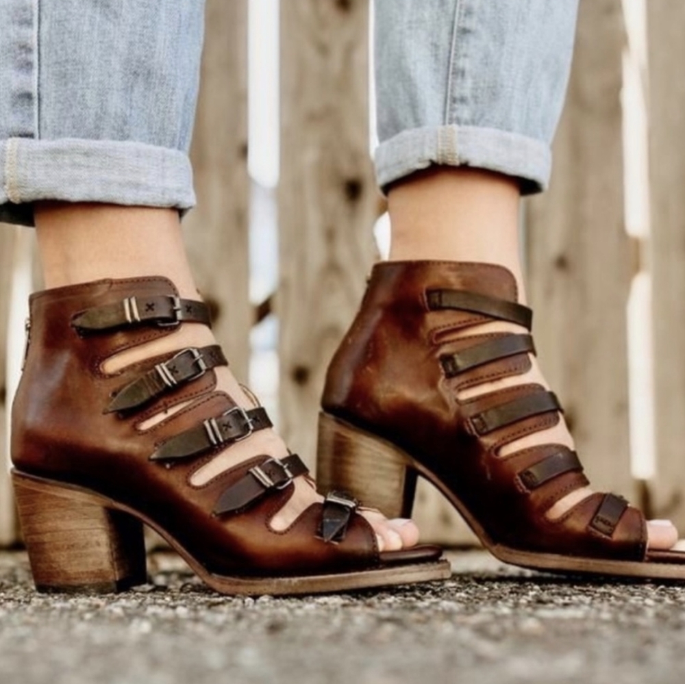 Freebird Quinn Brown Sandals by Steven Size 6
